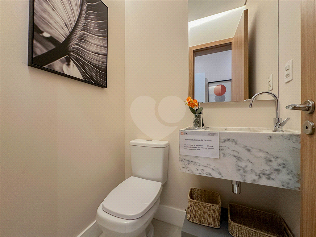 APARTAMENTO em ANÁLIA FRANCO