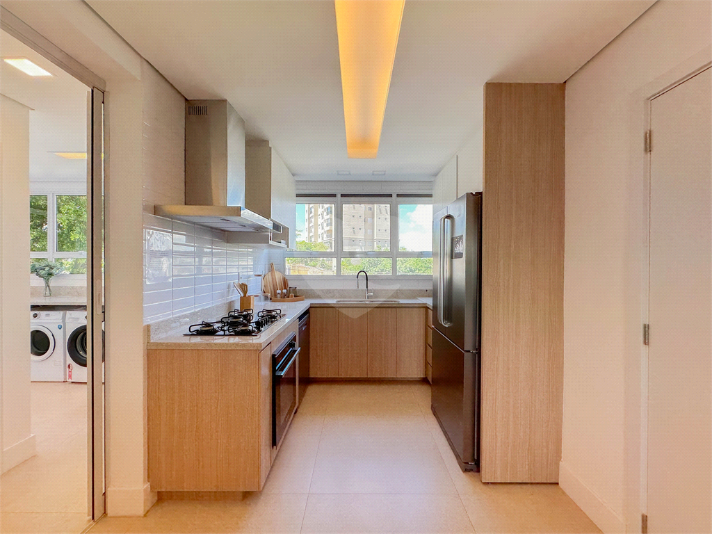 APARTAMENTO em ANÁLIA FRANCO