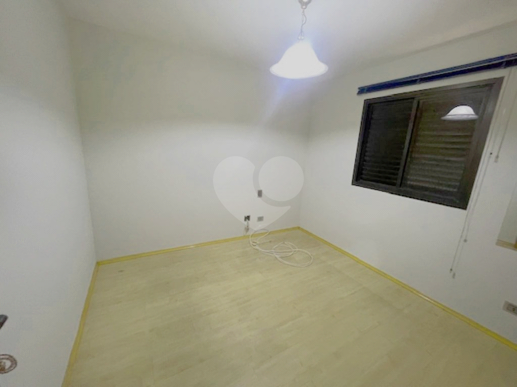 APARTAMENTO em VILA LEOPOLDINA
