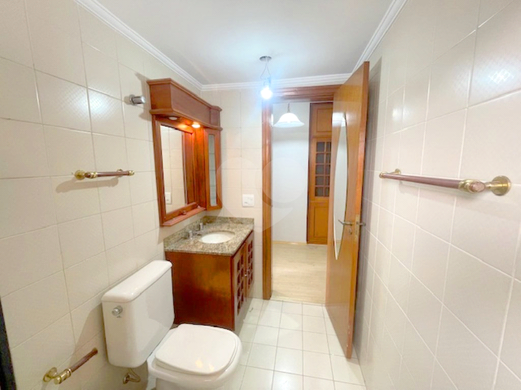 APARTAMENTO em VILA LEOPOLDINA
