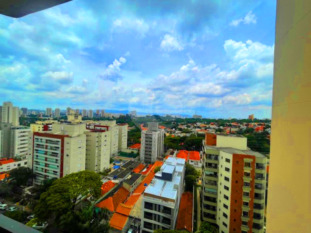 APARTAMENTO em VILA LEOPOLDINA