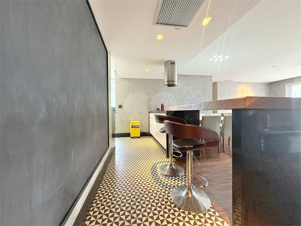 Cobertura à venda com 3 quartos, 247m² - Foto 3