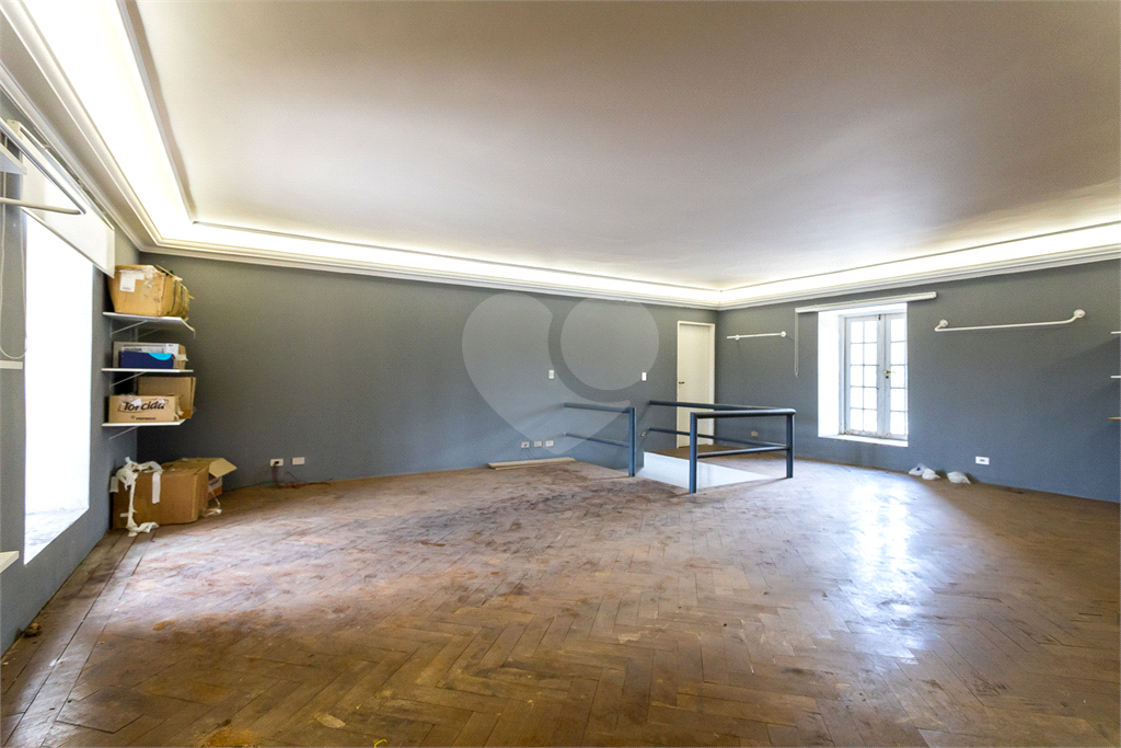 Casa de Luxo à Venda no Alphaville Residencial 0 – 4 Suítes, 1500m² de Terreno, Garagem para 10+ Car