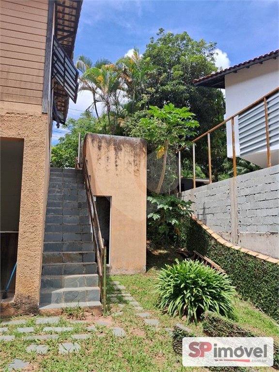 CASA DENTRO DE CONDOMINIO - SERRA DA CANTAREIRA
