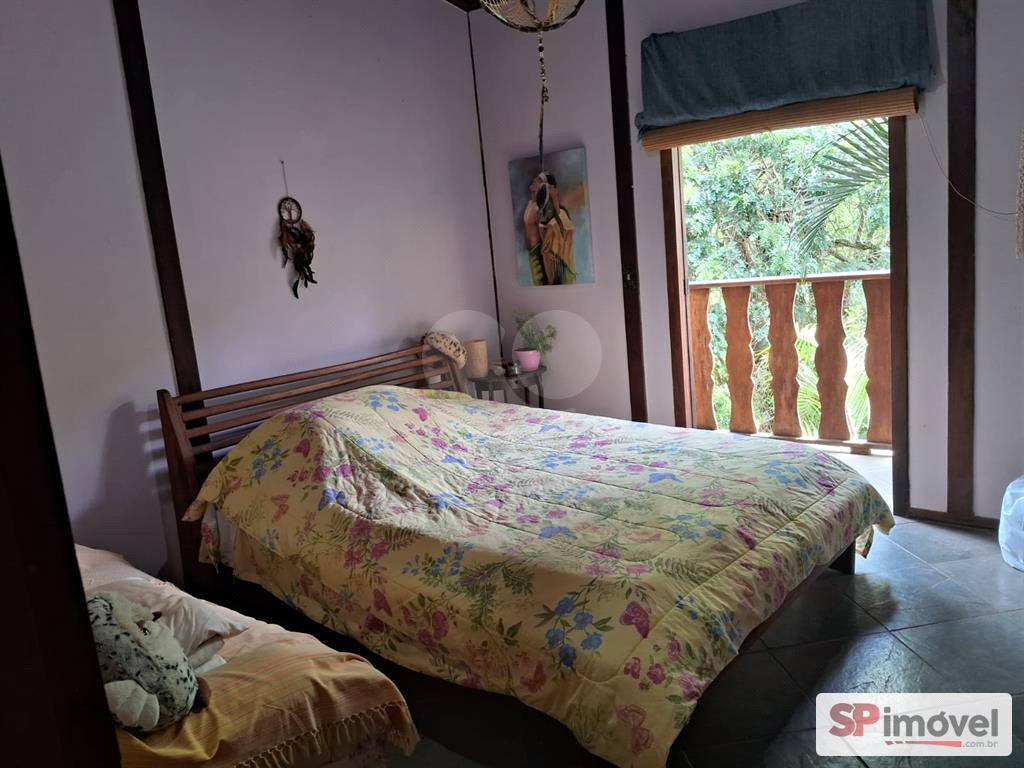 CASA DENTRO DE CONDOMINIO - SERRA DA CANTAREIRA