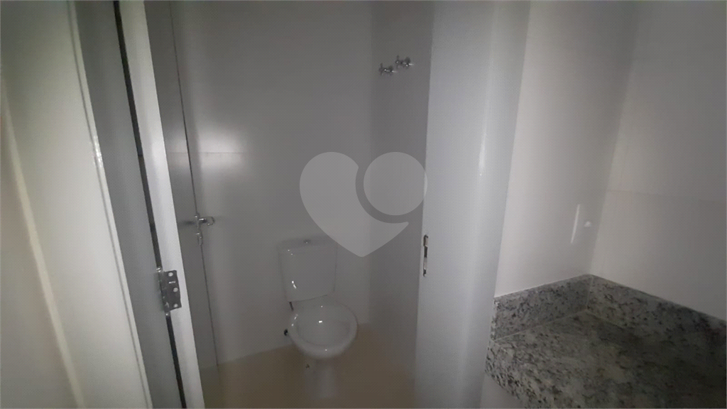 Locação de Salão Comercial - 220m² na Av. Sezefredo Fagundes*