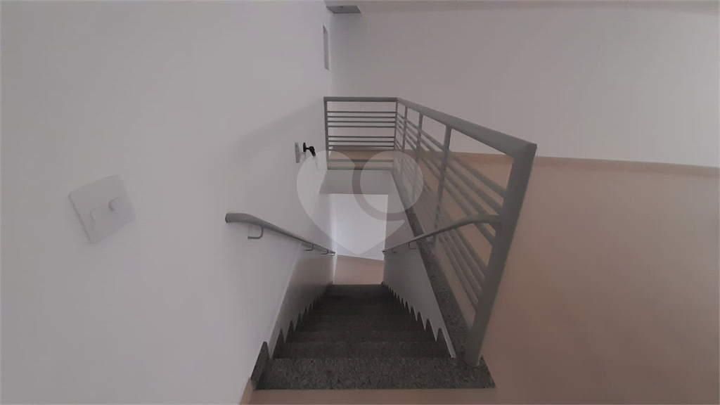 Locação de Salão Comercial - 220m² na Av. Sezefredo Fagundes*