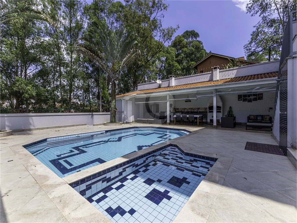Sobrado com 4 suítes e 9 banheiros 650 m² por R$ 3.100.000 – Pq. Dos Príncipes )com quadra de tênis)