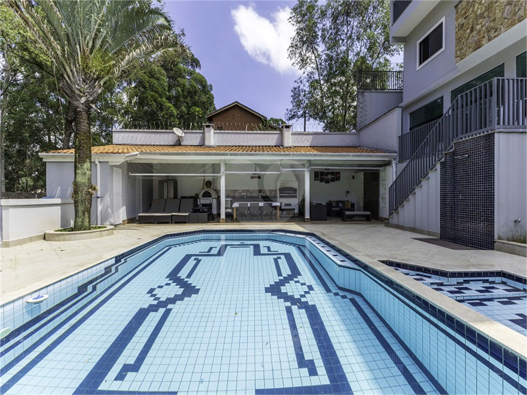 Sobrado com 4 suítes e 9 banheiros 650 m² por R$ 3.100.000 – Pq. Dos Príncipes )com quadra de tênis)