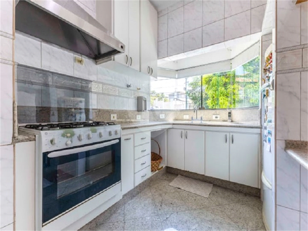 Sobrado com 4 suítes e 9 banheiros 650 m² por R$ 3.100.000 – Pq. Dos Príncipes )com quadra de tênis)