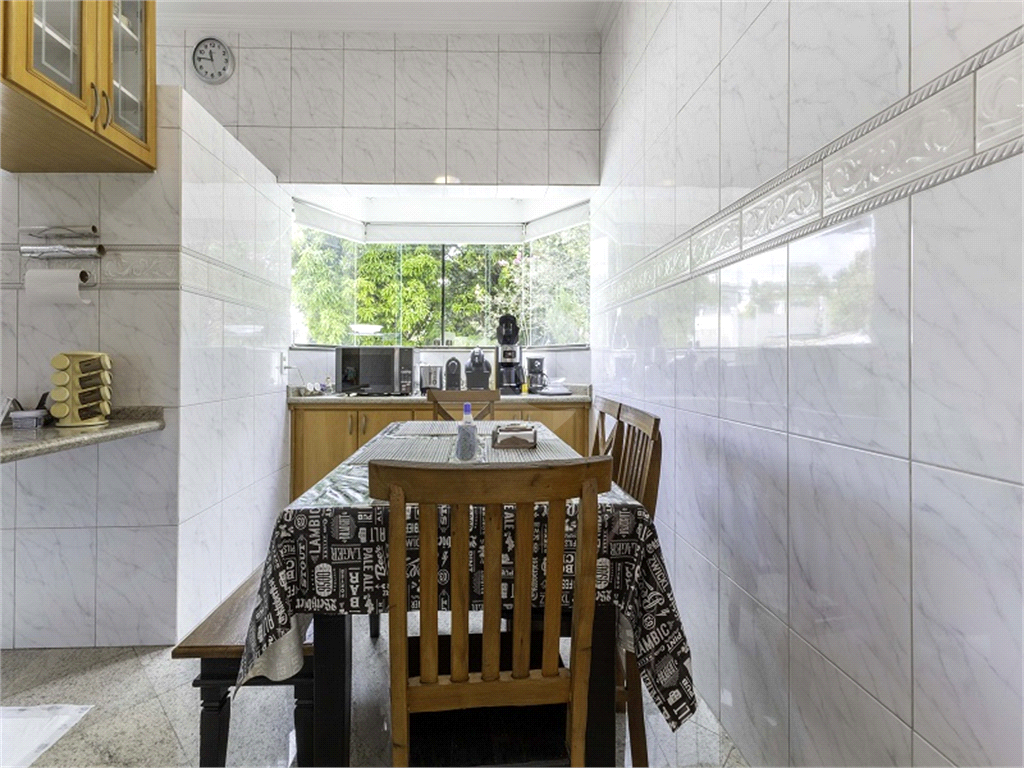 Sobrado com 4 suítes e 9 banheiros 650 m² por R$ 3.100.000 – Pq. Dos Príncipes )com quadra de tênis)