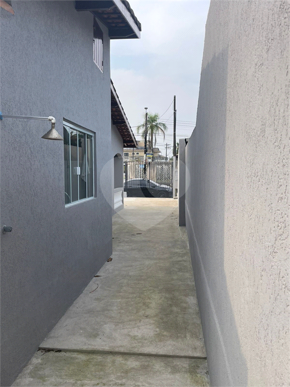Vende-se Casa Ampla e Versátil no Balneário Flórida, Praia Grande/SP