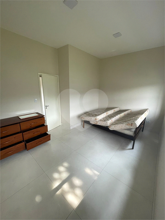 Vende-se Casa Ampla e Versátil no Balneário Flórida, Praia Grande/SP
