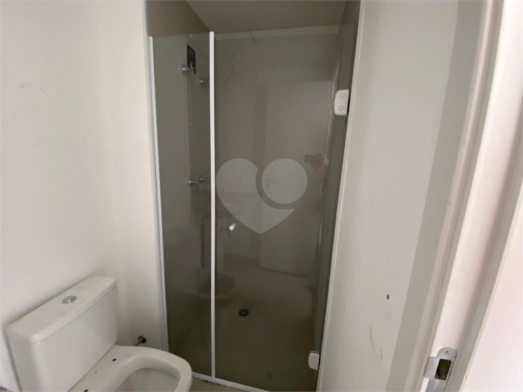 Apartamento à venda em  PINHEIROS com  33 m²