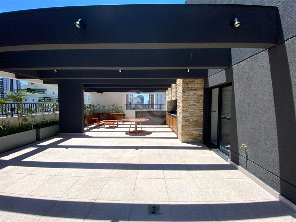 Apartamento à venda em  PINHEIROS com  33 m²