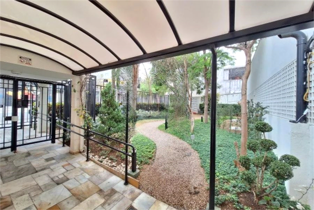 Oportunidade Única na Barra Funda: 2 Domritórios, Vaga de Garagem + Conforto e Lazer