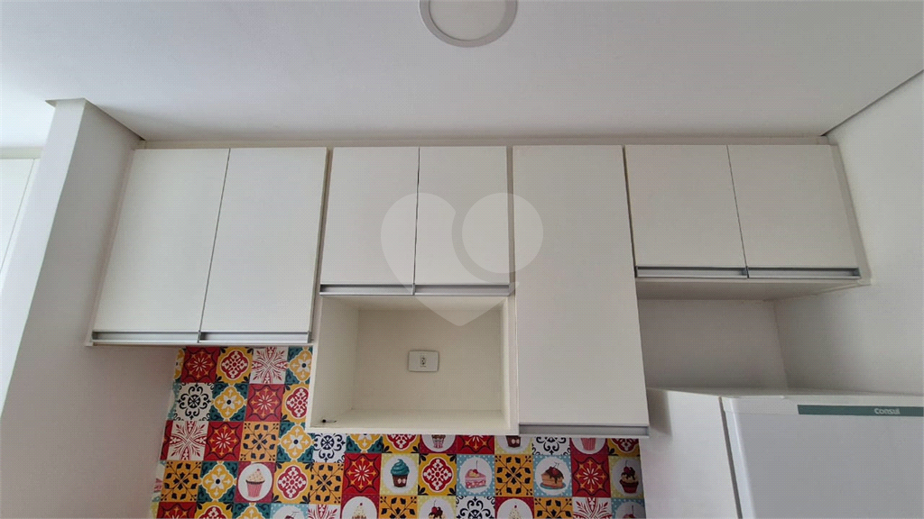 Apartamento à venda com 2 quartos, 45m² - Foto 2