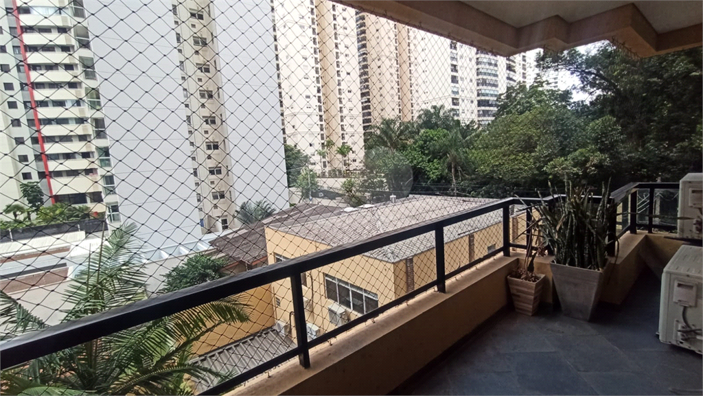 APARTAMENTO em BROOKLIN