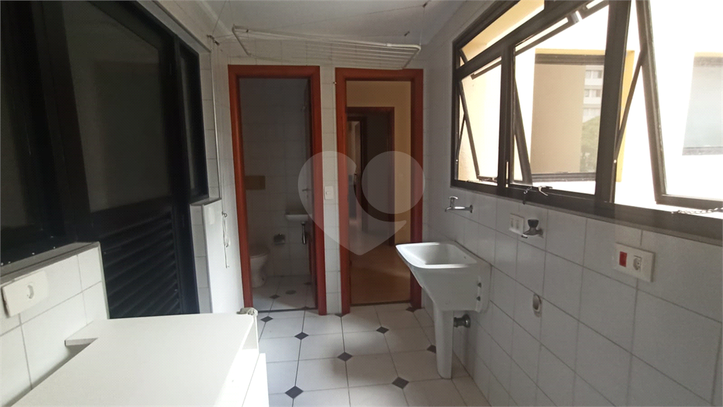 APARTAMENTO em BROOKLIN