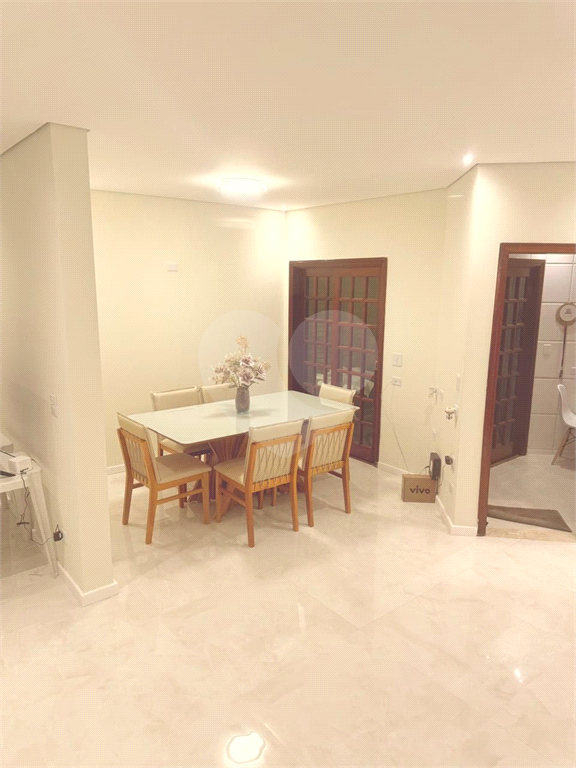 SOBRADO JARDIM GUAPIRA