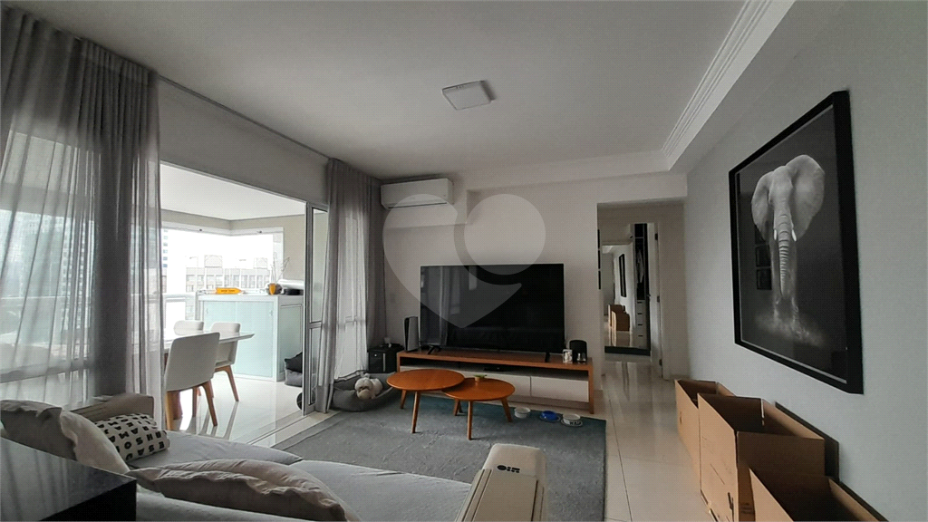 Apartamento à venda em Pinheiros com 3 dormitórios, 1 suíte e 2 vagas – Condomínio Home Design