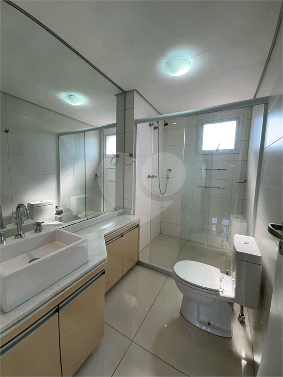 Apartamento à venda em Pinheiros com 3 dormitórios, 1 suíte e 2 vagas – Condomínio Home Design