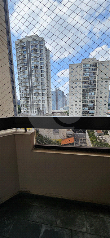 APARTAMENTO em PERDIZES