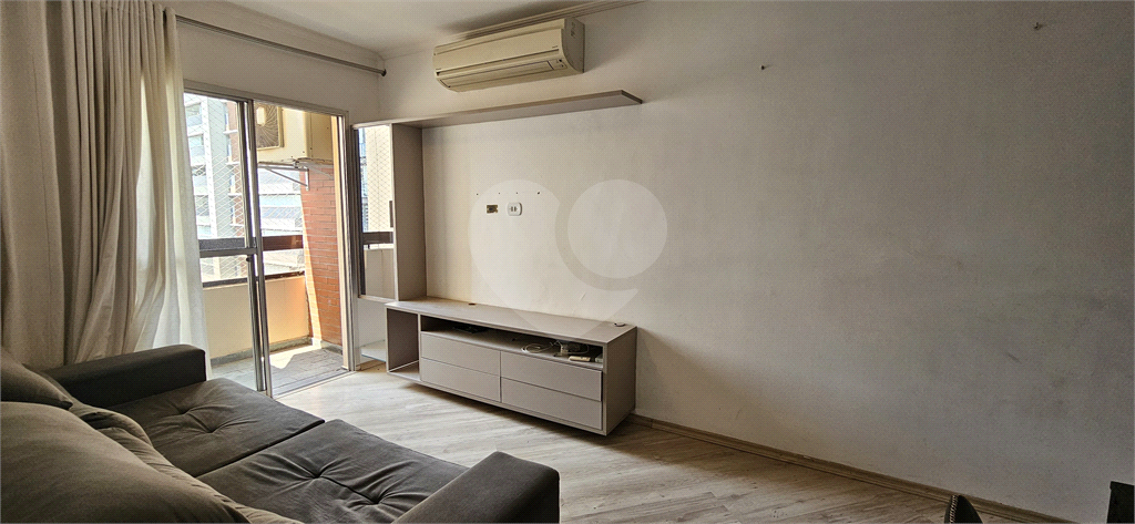 APARTAMENTO em PERDIZES