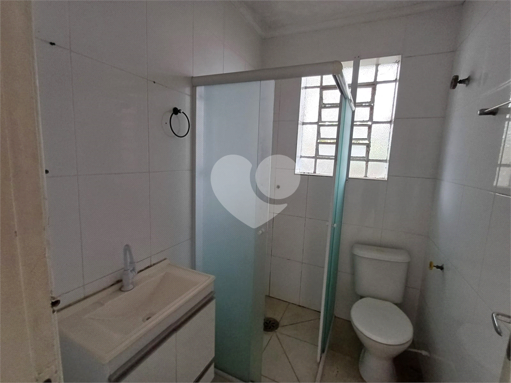 Casa Ampla à Venda – Próximo ao Horto Florestal e Comércio Local