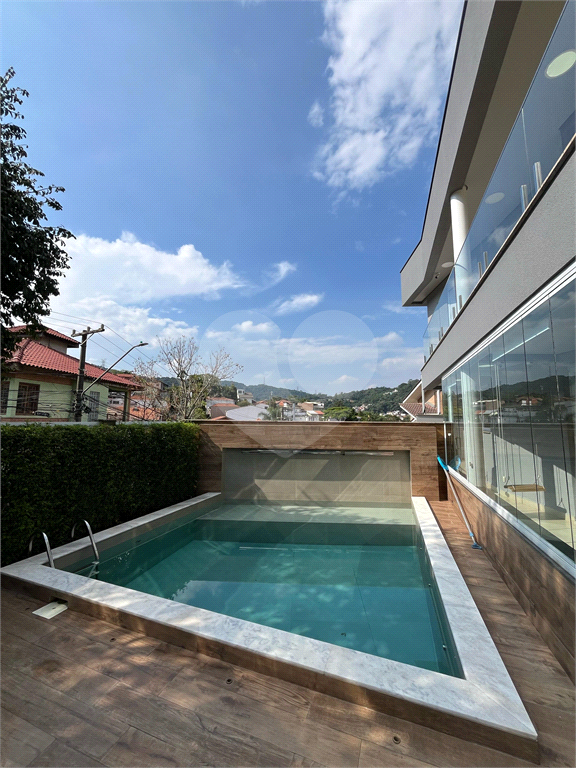 CONDOMINIO NO TREMEMBÉ DE ALTO PADRÃO