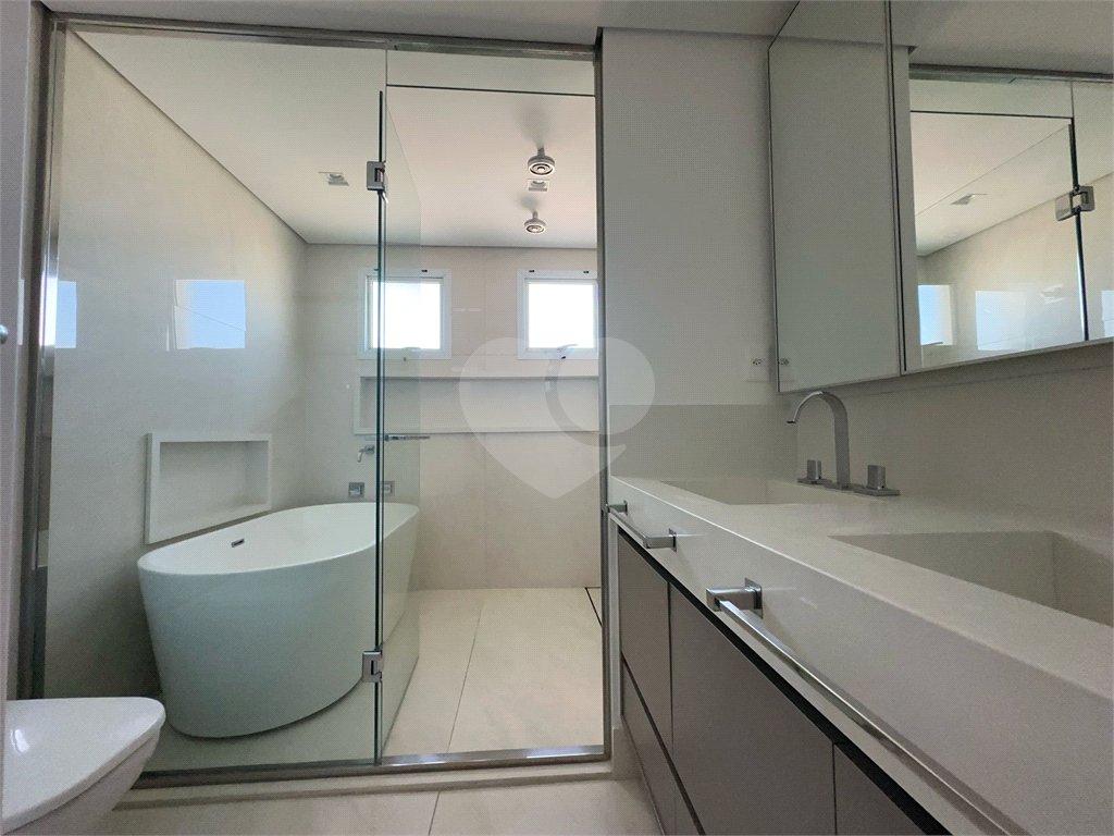 Imóvel de 211m² 3 suítes, varanda gourmet, lazer completo Perdizes.
