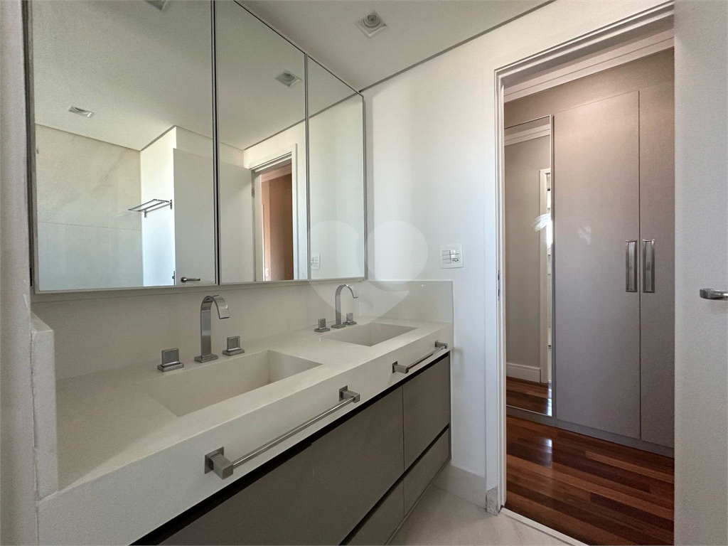 Imóvel de 211m² 3 suítes, varanda gourmet, lazer completo Perdizes.