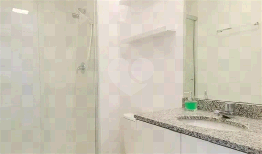 Studio pronto para morar ou investir na Liberdade