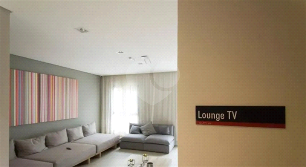 Studio pronto para morar ou investir na Liberdade