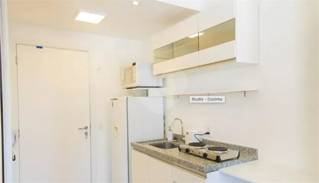 Studio pronto para morar ou investir na Liberdade