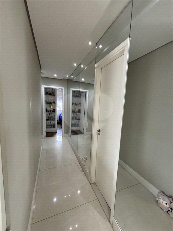 Apartamento andar alto, vista panorâmica da região, ampla varanda gourmet com churrasqueira