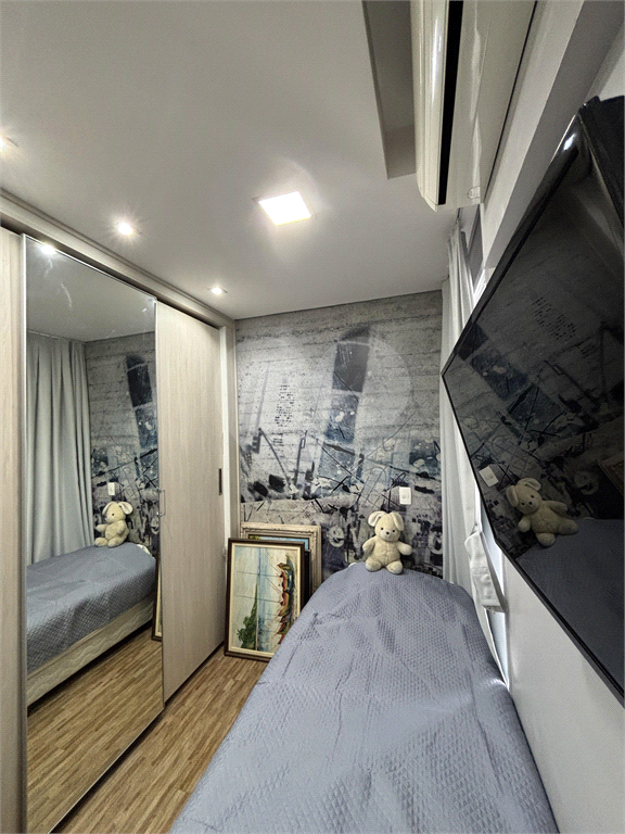 Apartamento andar alto, vista panorâmica da região, ampla varanda gourmet com churrasqueira