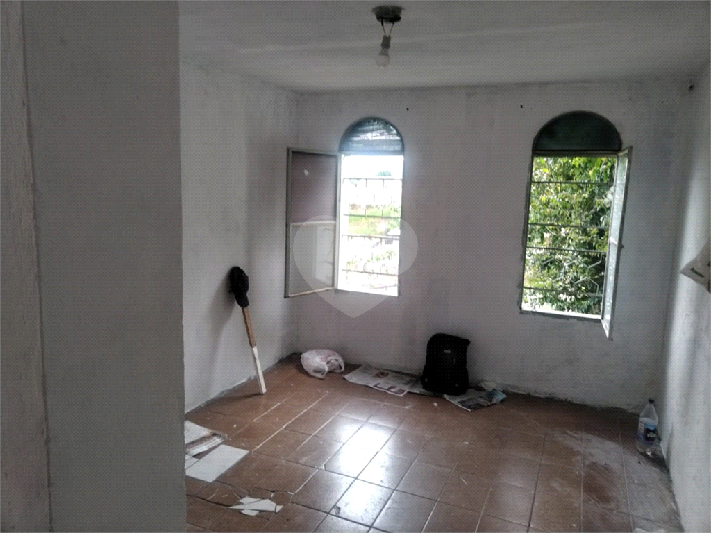 Casa à venda com 3 quartos, 115m² - Foto 13