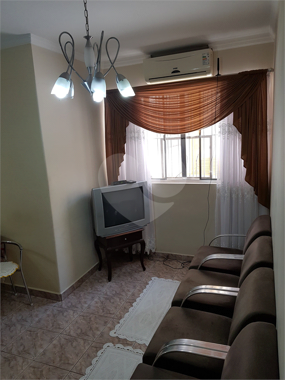 APARTAMENTO em SANTANA