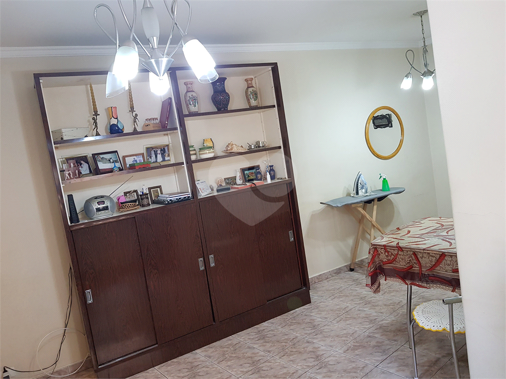 APARTAMENTO em SANTANA