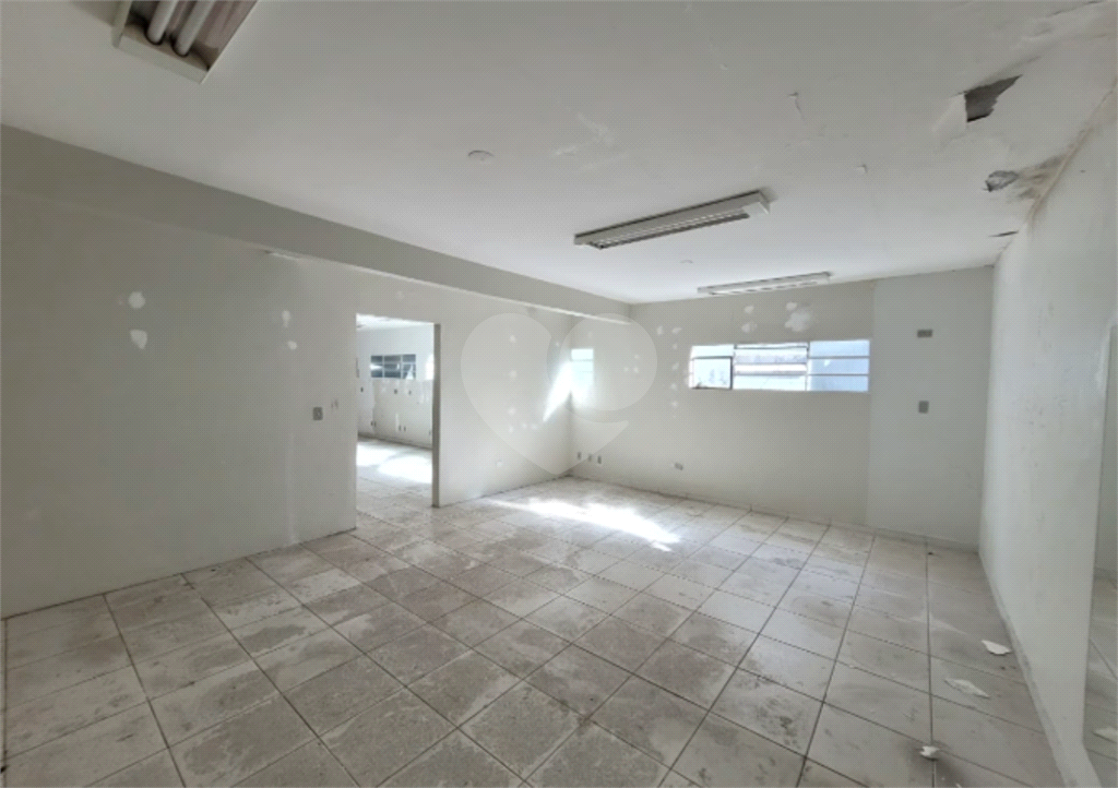 Excelente Oportunidade de Investimento! Casa Comercial em Avenida de Grande Circulação