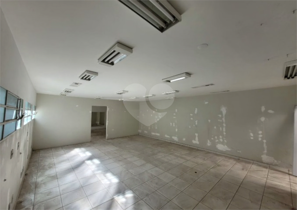 Excelente Oportunidade de Investimento! Casa Comercial em Avenida de Grande Circulação