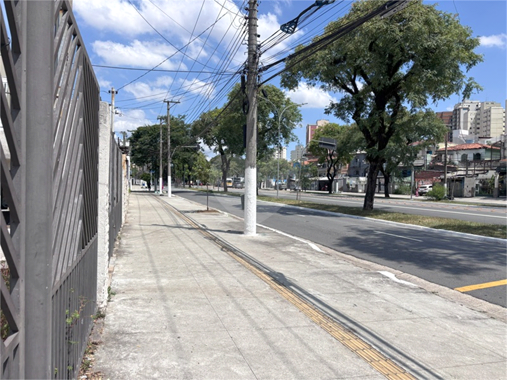 Excelente Oportunidade de Investimento! Casa Comercial em Avenida de Grande Circulação