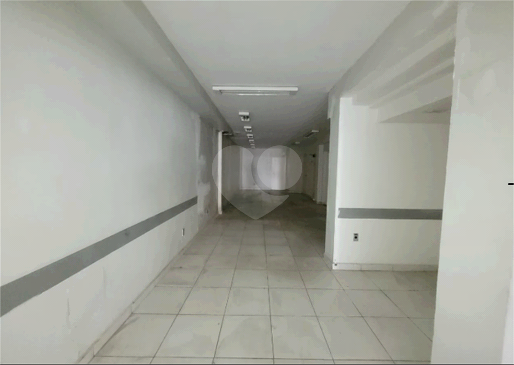 Excelente Oportunidade de Investimento! Casa Comercial em Avenida de Grande Circulação