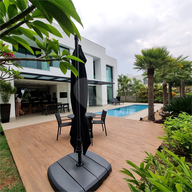 Casa de Condomínio à venda com 3 quartos, 370m² - Foto 31