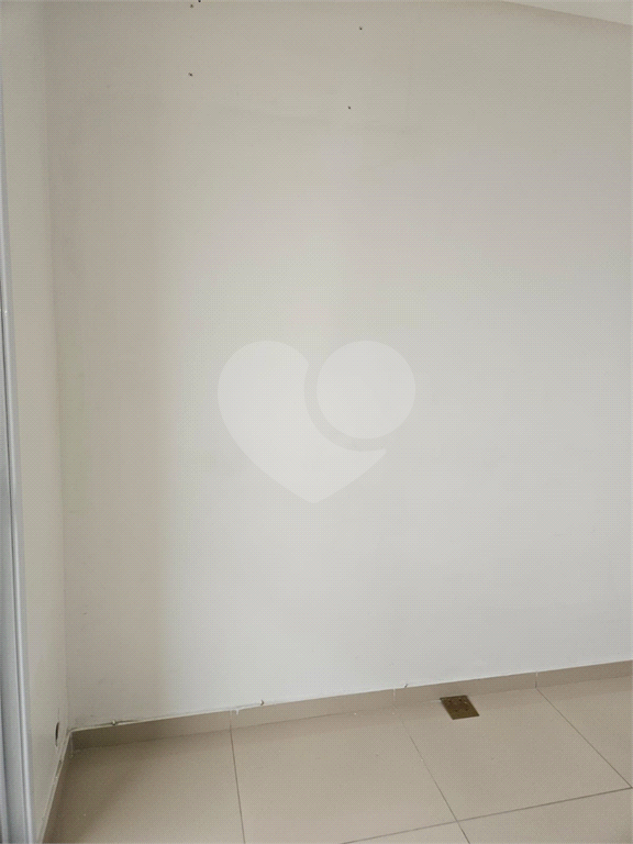 Sala Comercial à Venda no Ipiranga com 32m²
