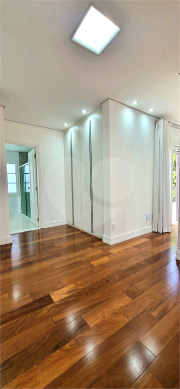 Casa de Condomínio à venda com 3 quartos, 670m² - Foto 35