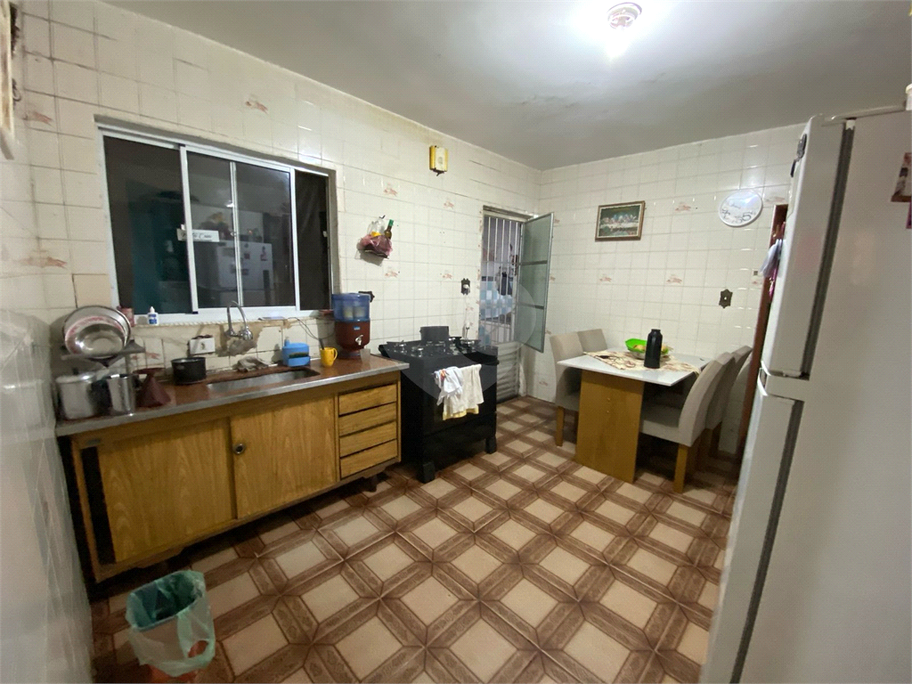Sobrado com 3 residências, Vila Mazzei -  ideal para investimento ou para acomodar toda a família