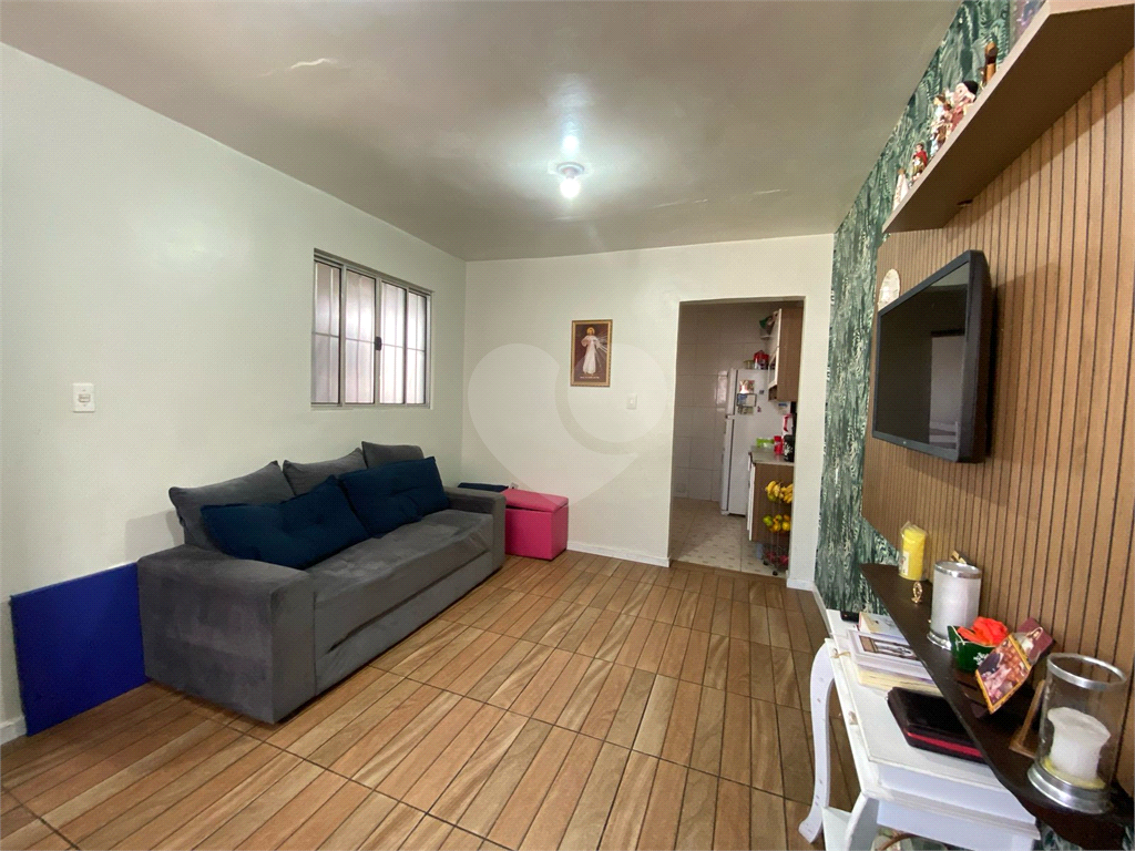 Sobrado com 3 residências, Vila Mazzei -  ideal para investimento ou para acomodar toda a família