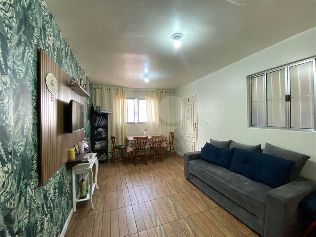 Sobrado com 3 residências, Vila Mazzei -  ideal para investimento ou para acomodar toda a família